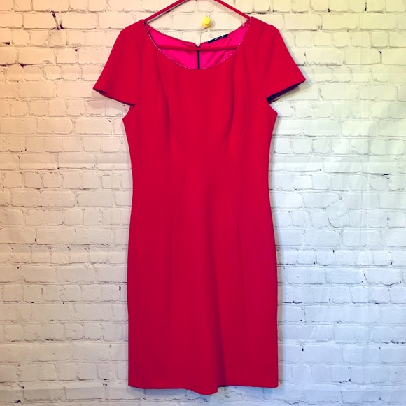 T Tahari Dresses & Skirts - T Tahari hot pink midi dress. Women’s size 10.